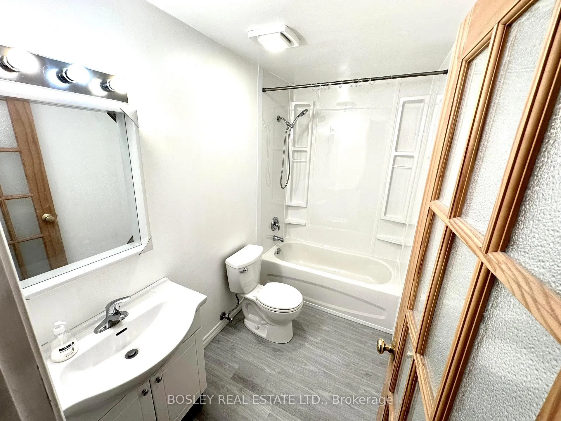Photo 17 of 2963 Dundas Street W, Toronto, Junction Area — HOMEH