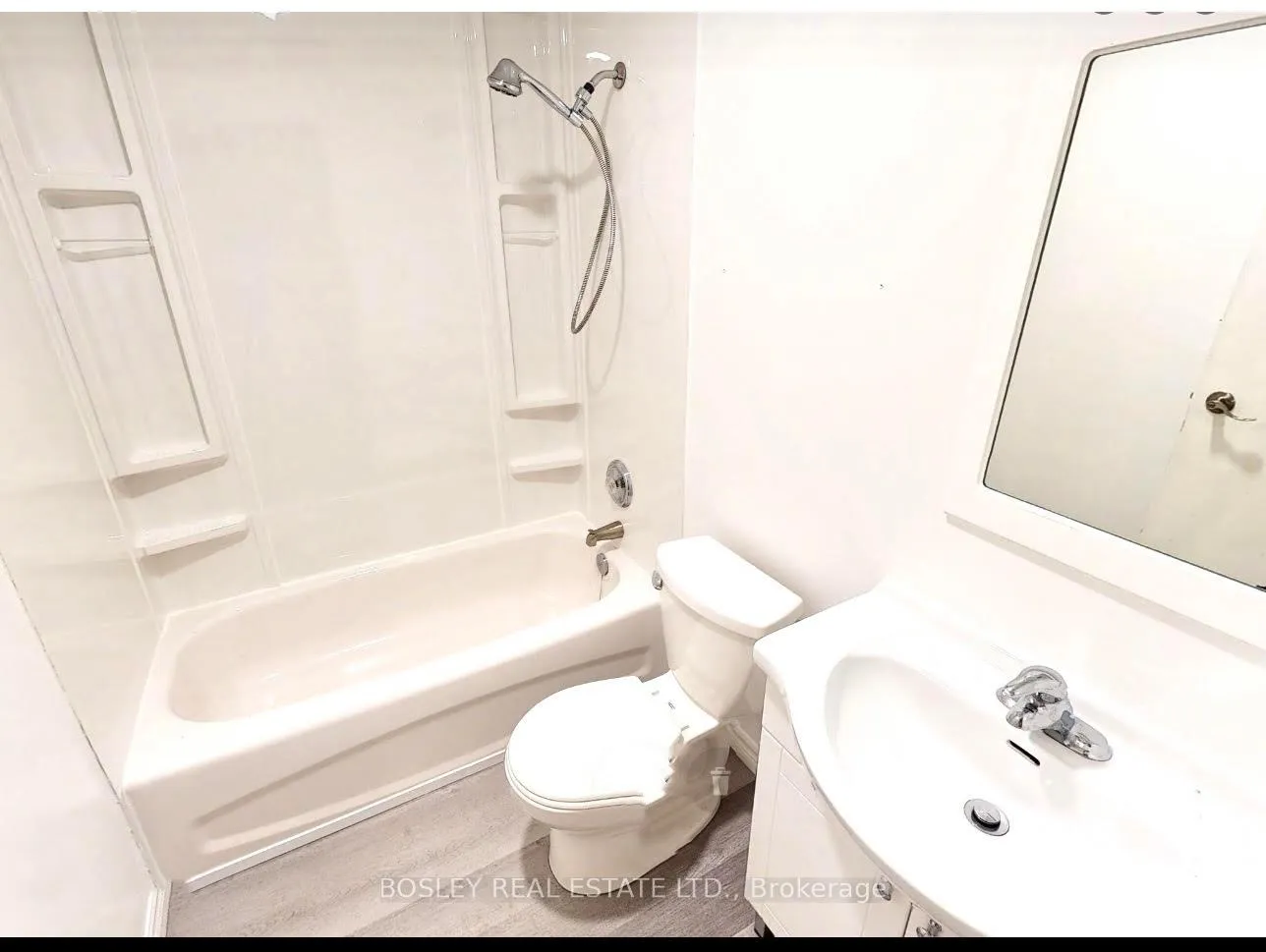 Photo 18 of 2963 Dundas Street W, Toronto, Junction Area — HOMEH