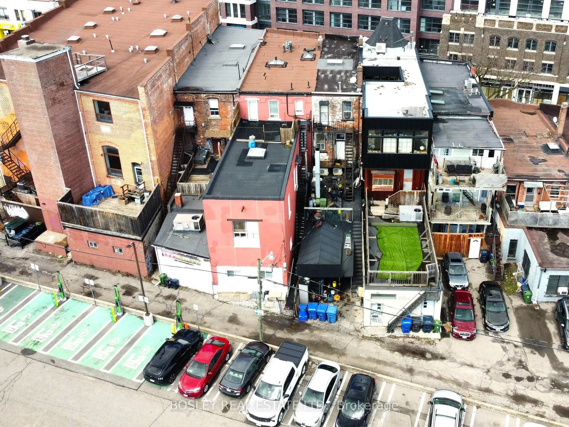 Photo 29 of 2963 Dundas Street W, Toronto, Junction Area — HOMEH