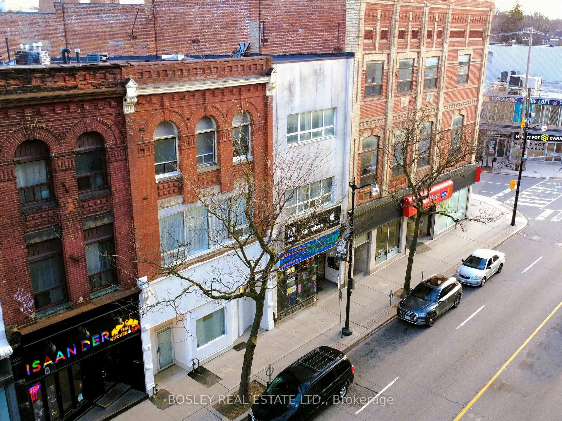 Photo 31 of 2963 Dundas Street W, Toronto, Junction Area — HOMEH