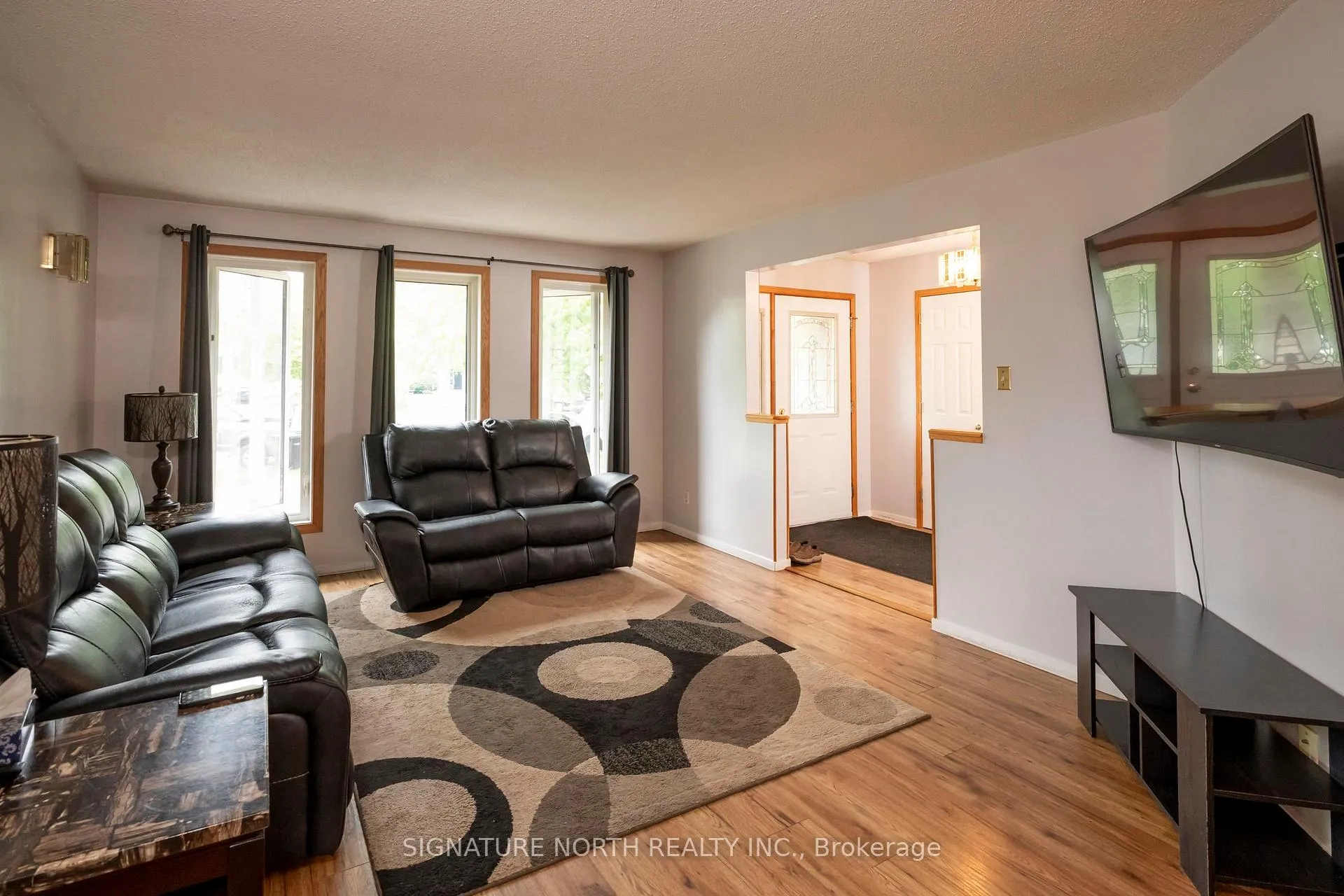 Photo 5 of 205 Linden Court, Thunder Bay, River Terrace — HOMEH