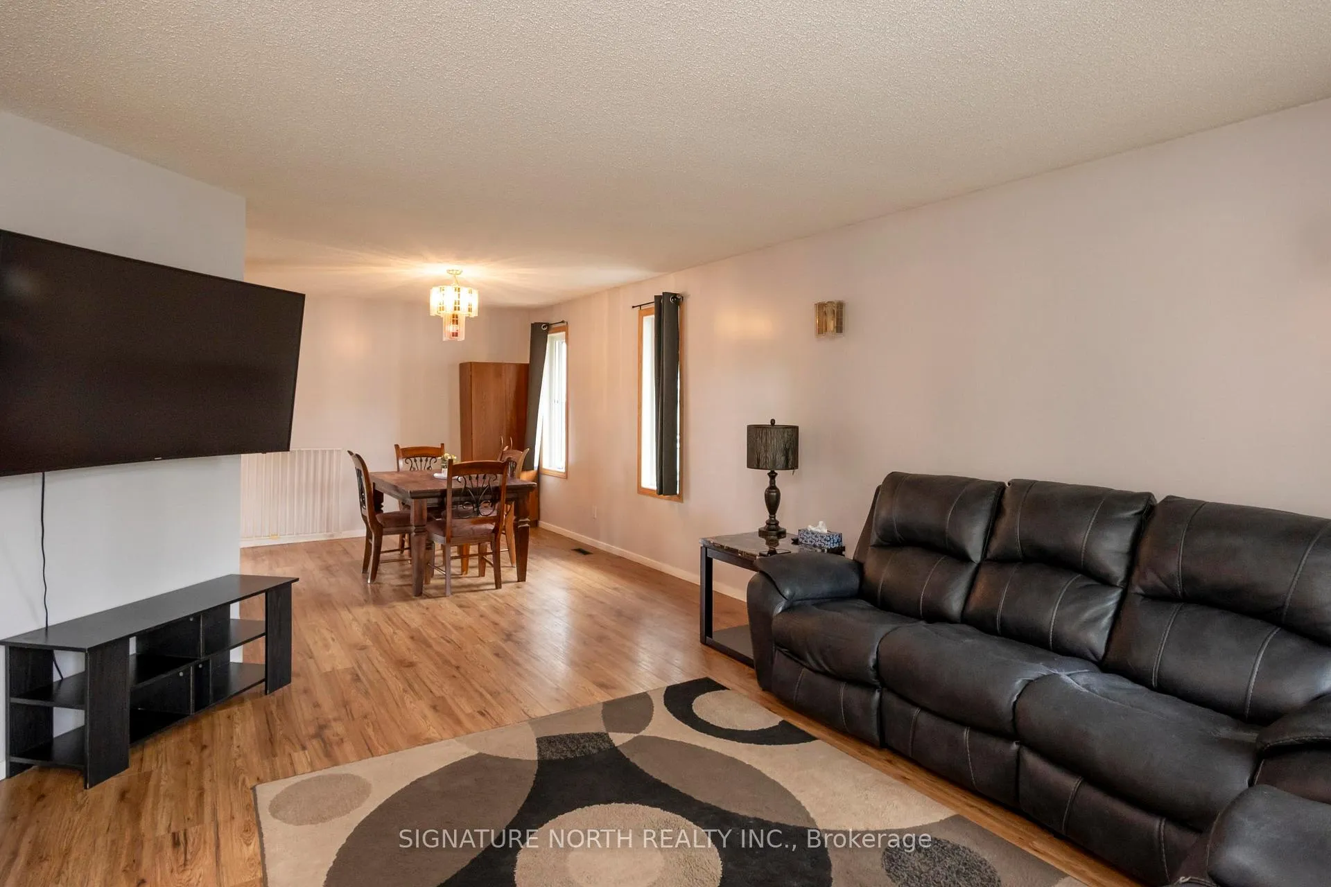 Photo 8 of 205 Linden Court, Thunder Bay, River Terrace — HOMEH