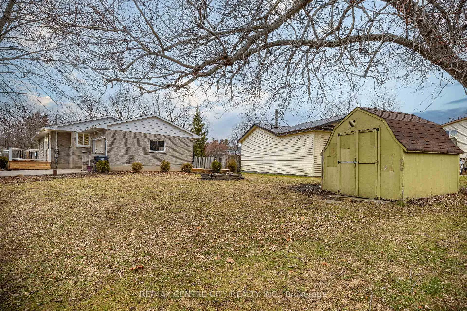 Front of 42606 Johnathon Street