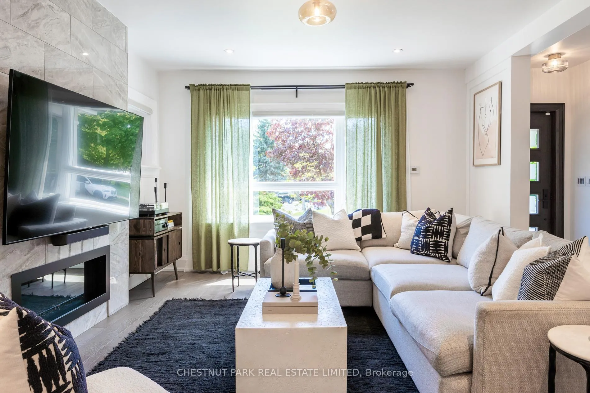 Photo 7 of 15 Edgewood Avenue, Toronto, Woodbine Corridor — HOMEH