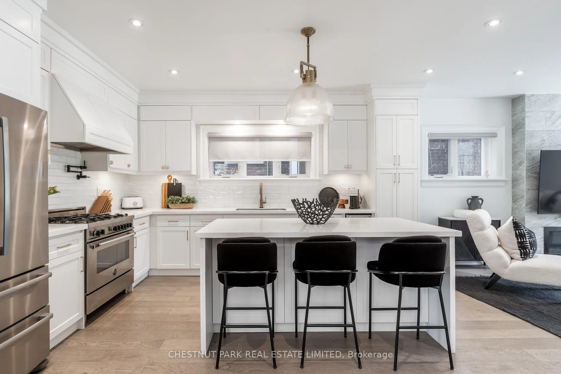 Photo 10 of 15 Edgewood Avenue, Toronto, Woodbine Corridor — HOMEH