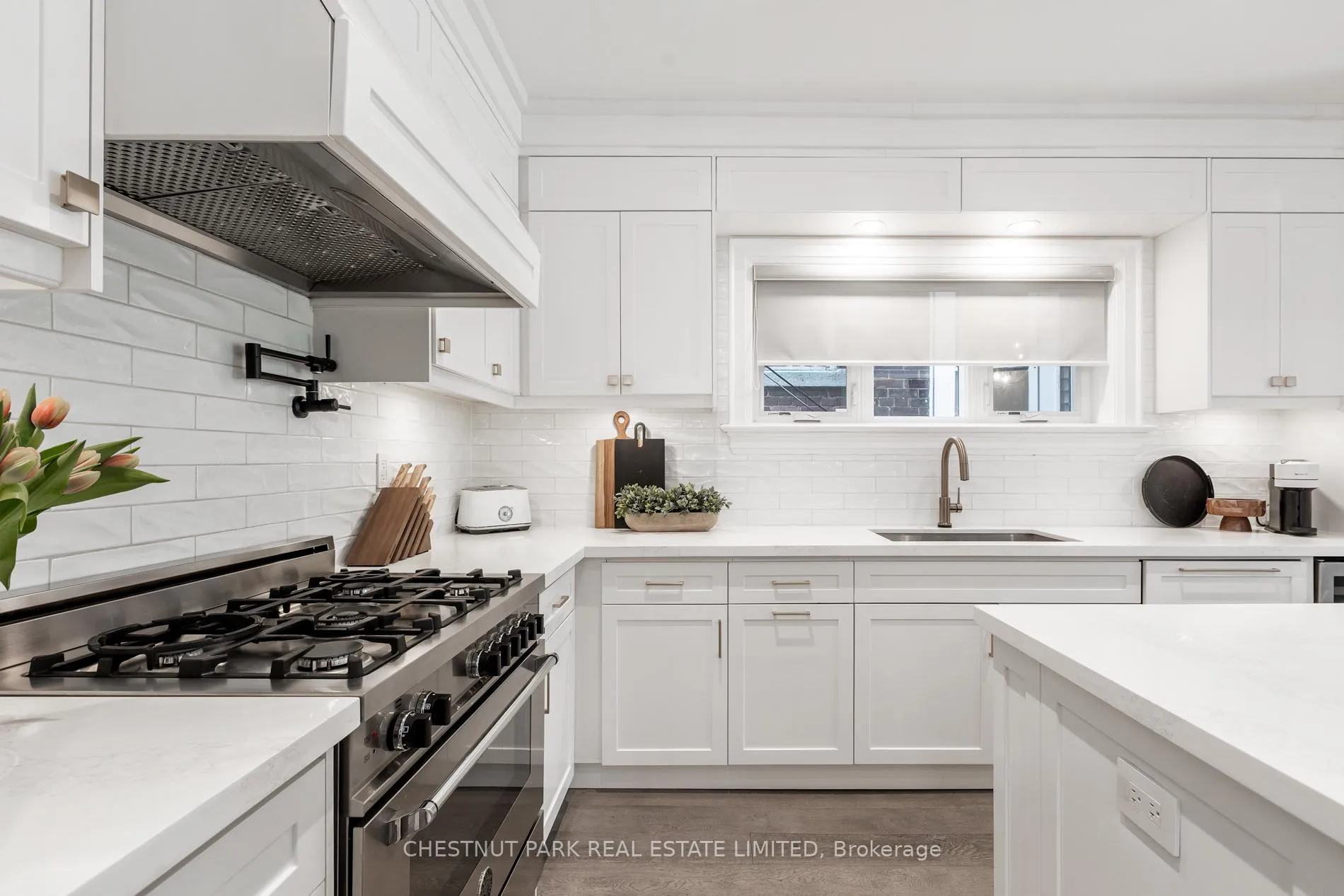 Photo 11 of 15 Edgewood Avenue, Toronto, Woodbine Corridor — HOMEH