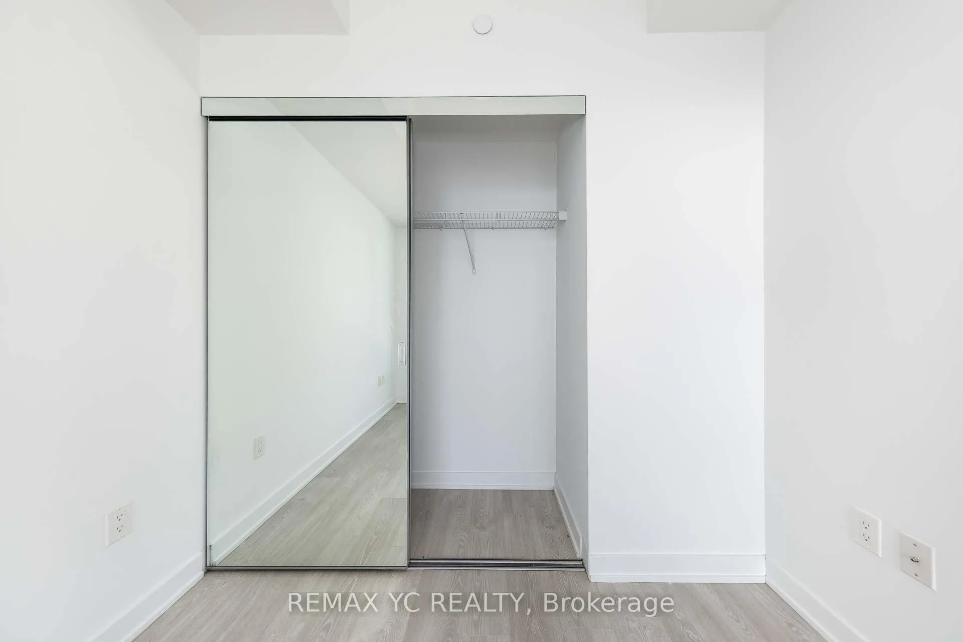 Photo 11 of Unit 1302, 15 Queens Quay E, Toronto, Waterfront Communities — HOMEH