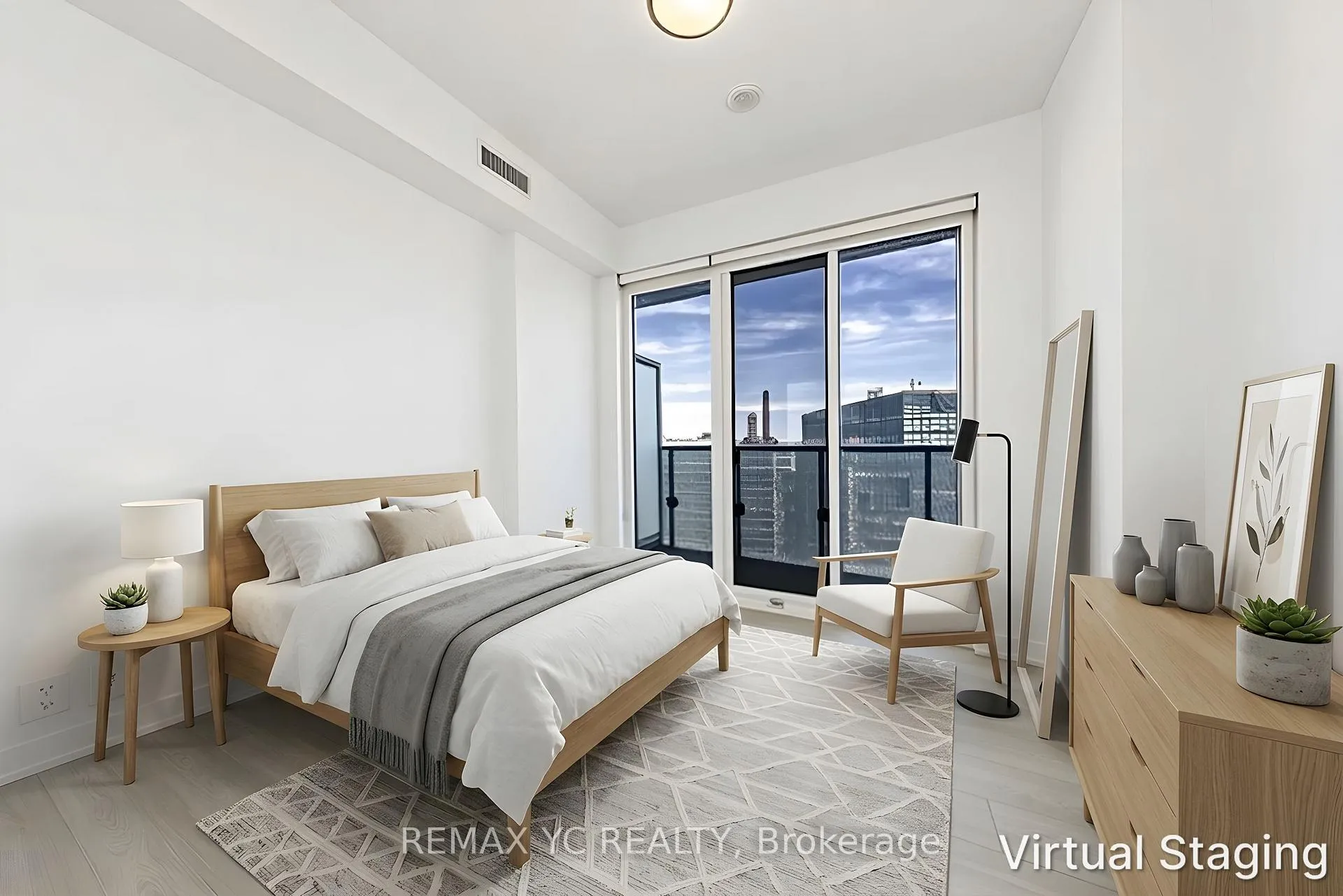 Photo 13 of Unit 1302, 15 Queens Quay E, Toronto, Waterfront Communities — HOMEH