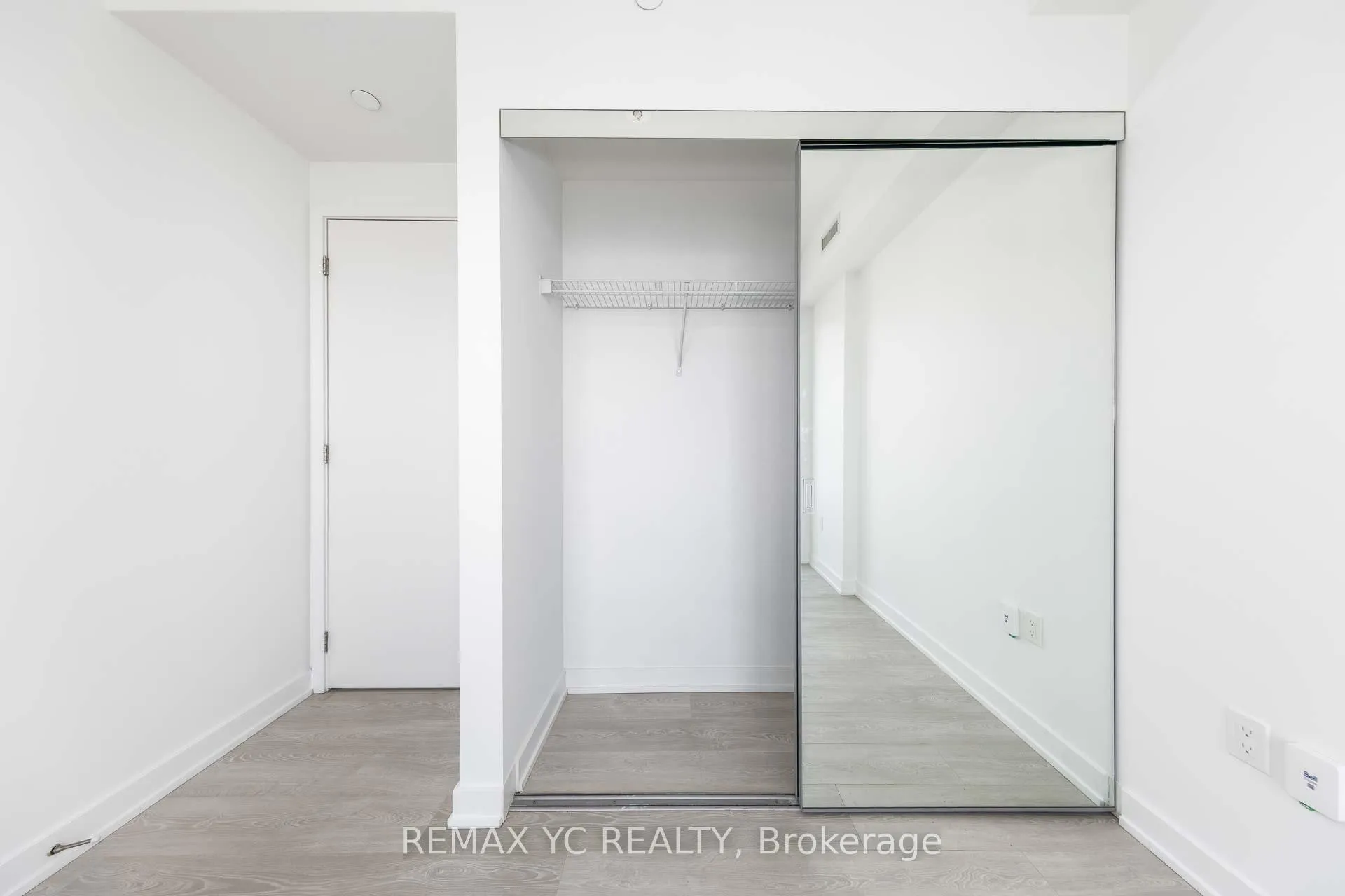 Photo 15 of Unit 1302, 15 Queens Quay E, Toronto, Waterfront Communities — HOMEH