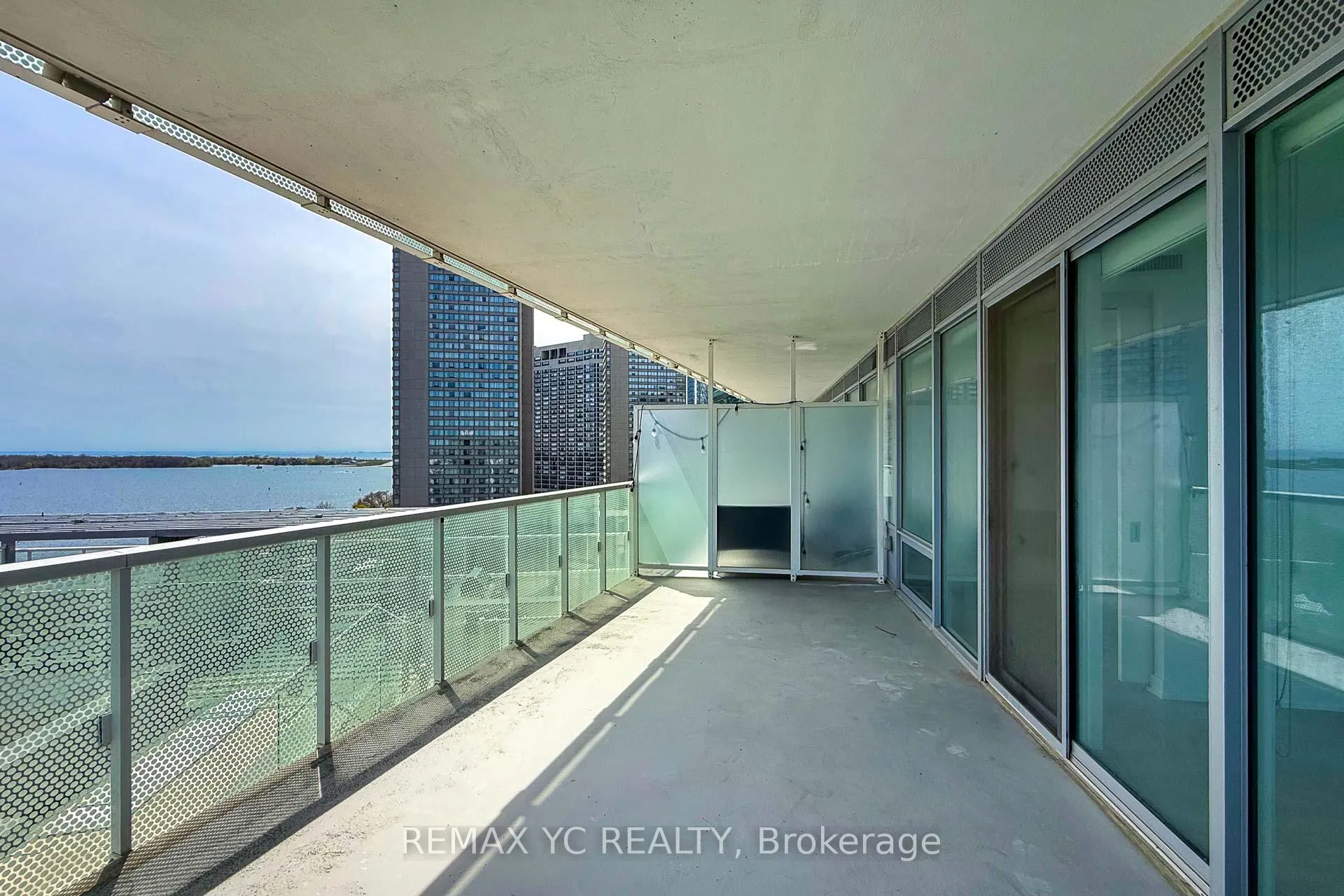 Photo 17 of Unit 1302, 15 Queens Quay E, Toronto, Waterfront Communities — HOMEH