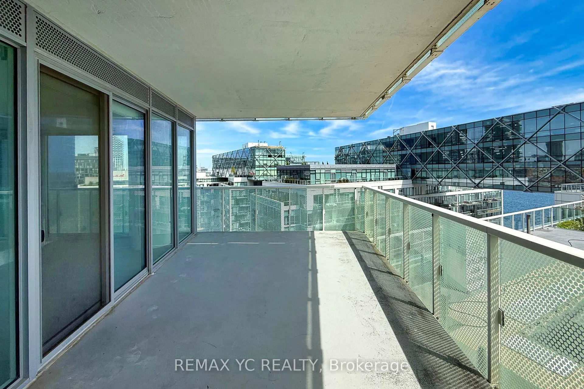 Photo 18 of Unit 1302, 15 Queens Quay E, Toronto, Waterfront Communities — HOMEH