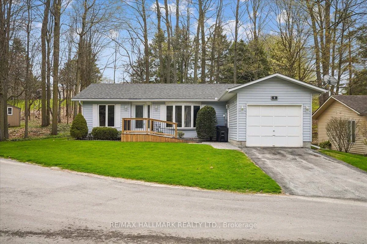 Front of 9 Pinetree Court