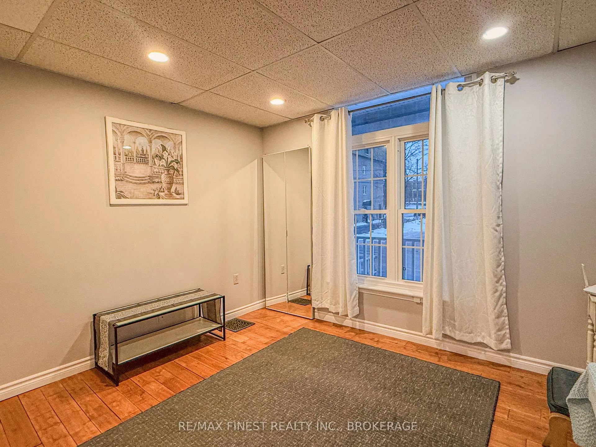 Photo 35 of 166 Queen Street, Kingston, East of Sir John A. Blvd — HOMEH