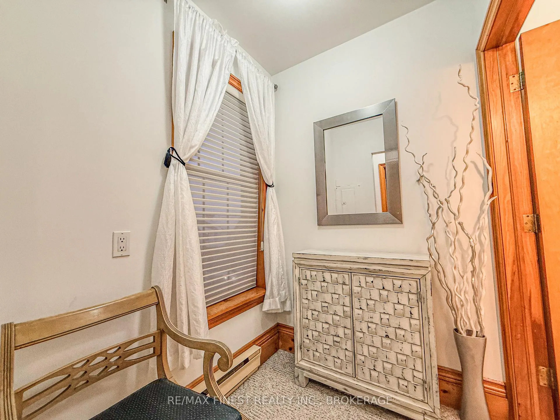 Photo 42 of 166 Queen Street, Kingston, East of Sir John A. Blvd — HOMEH