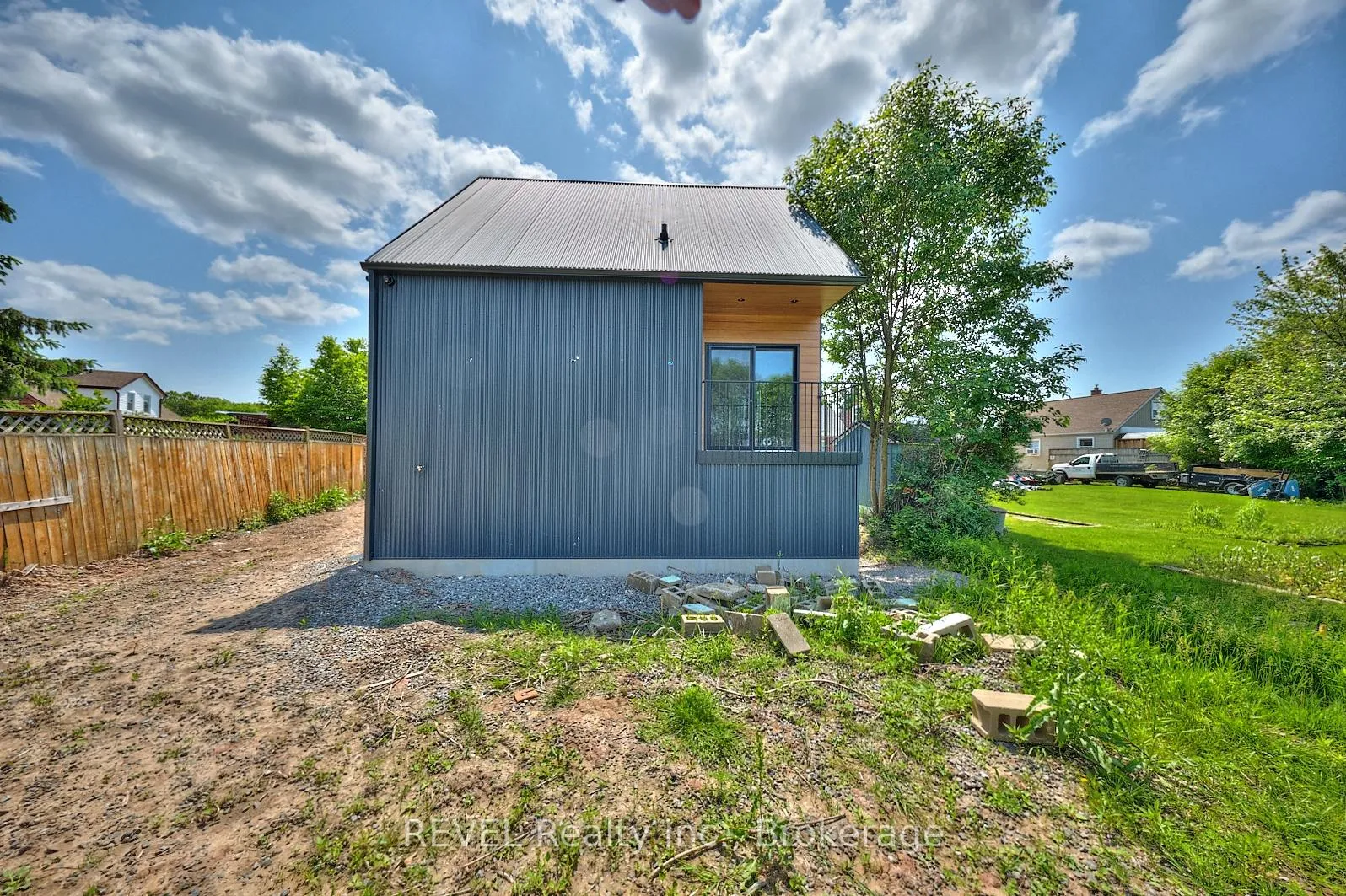 Photo 4 of Unit Unit 3, 5361 Valley Way, Niagara Falls, Cherrywood — HOMEH