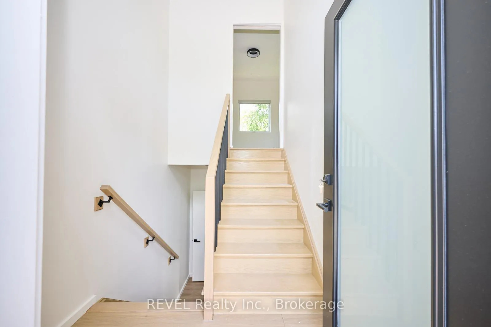 Photo 11 of Unit Unit 3, 5361 Valley Way, Niagara Falls, Cherrywood — HOMEH