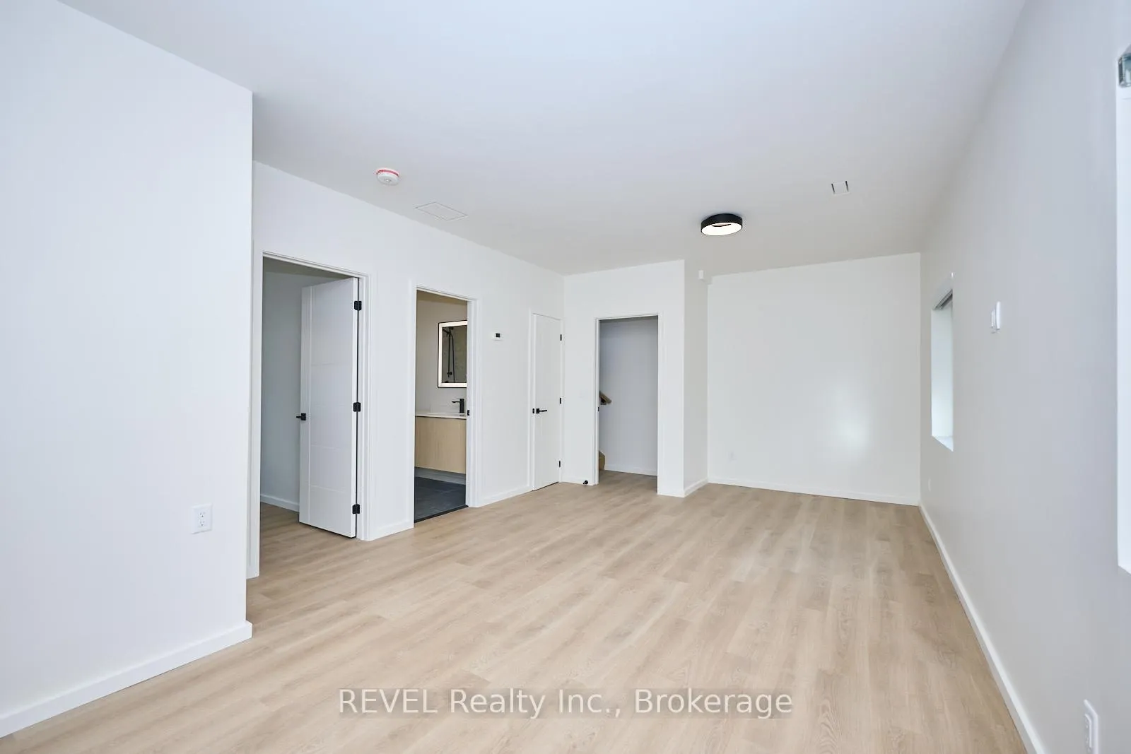 Photo 15 of Unit Unit 3, 5361 Valley Way, Niagara Falls, Cherrywood — HOMEH
