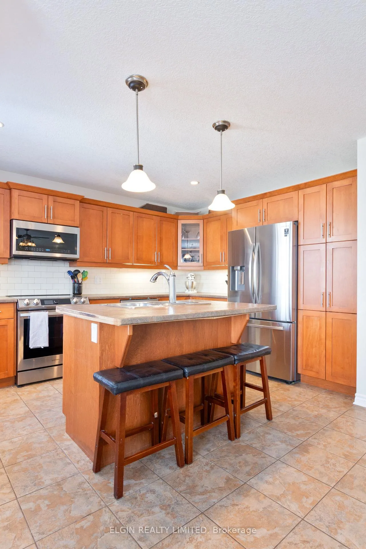 Photo 11 of 18 Peach Tree Boulevard, St. Thomas — HOMEH