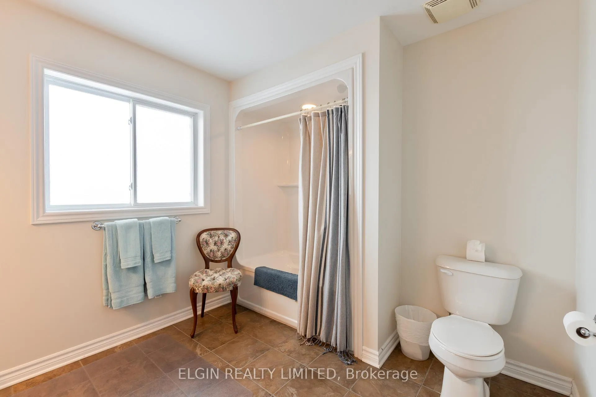 Photo 27 of 18 Peach Tree Boulevard, St. Thomas — HOMEH