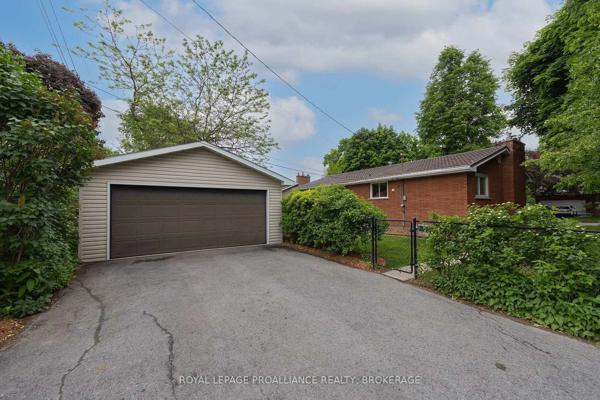 Photo 2 of 59 Metcalfe Avenue, Kingston, Central City West — HOMEH