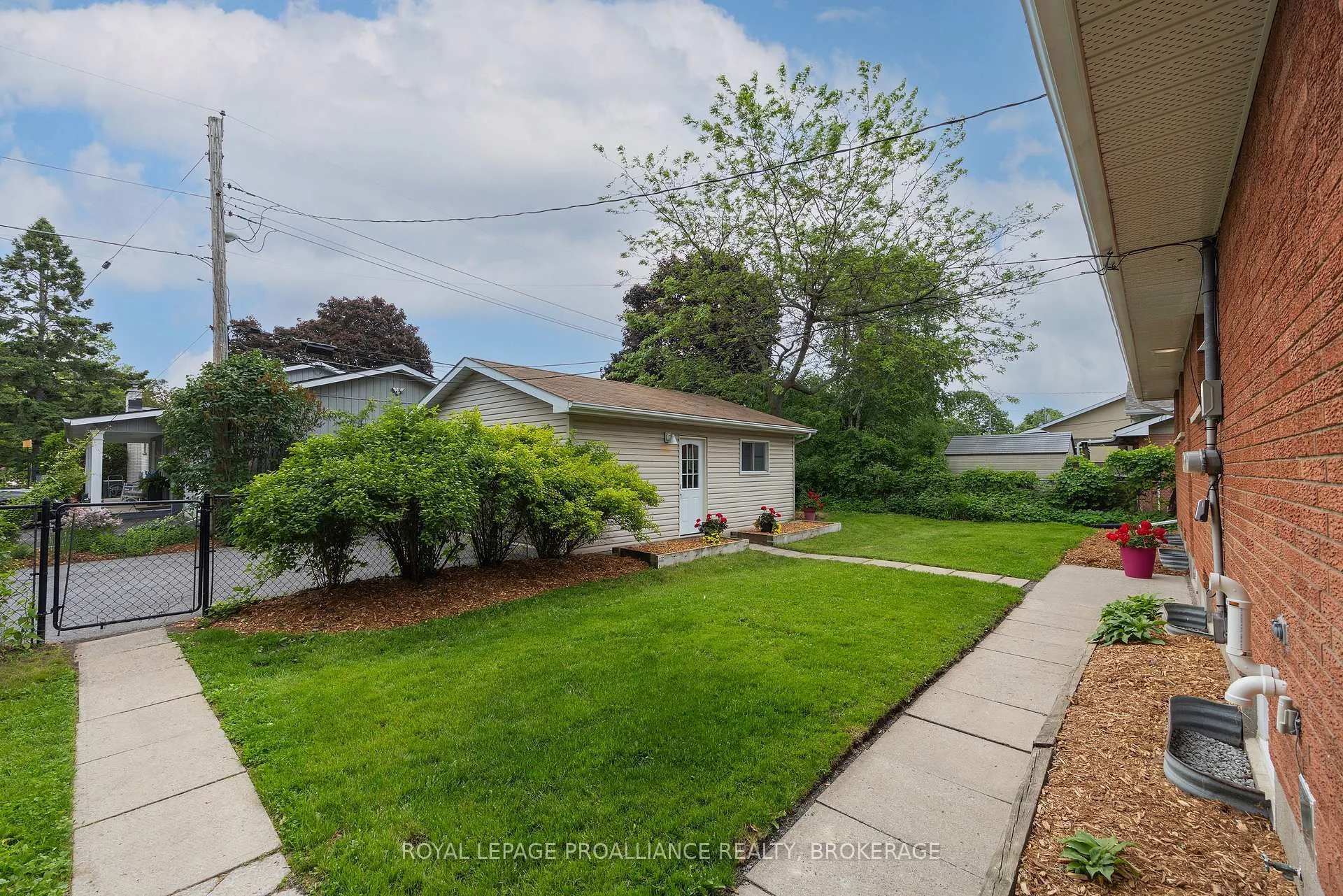 Photo 3 of 59 Metcalfe Avenue, Kingston, Central City West — HOMEH