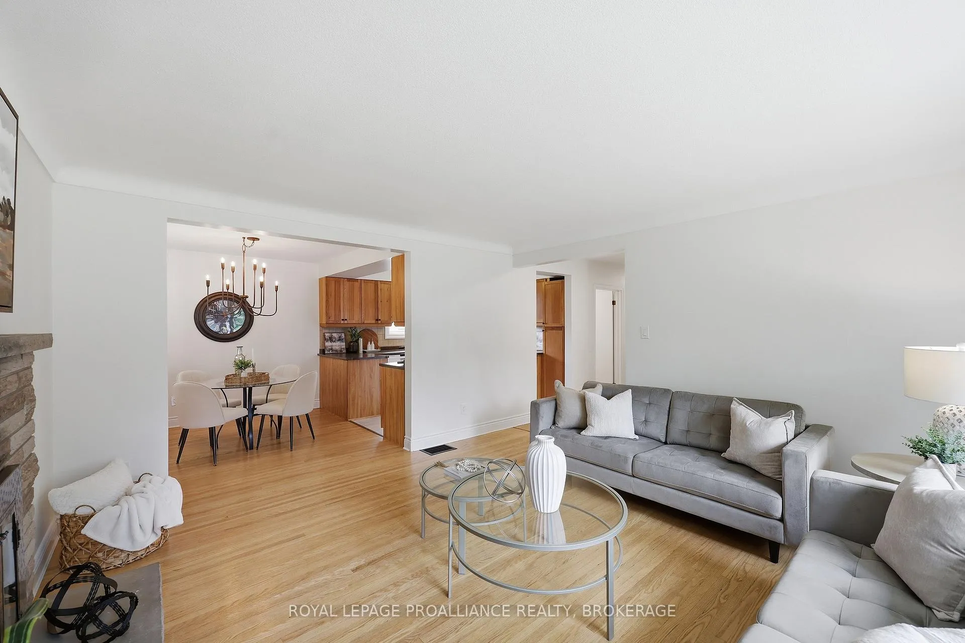Photo 10 of 59 Metcalfe Avenue, Kingston, Central City West — HOMEH