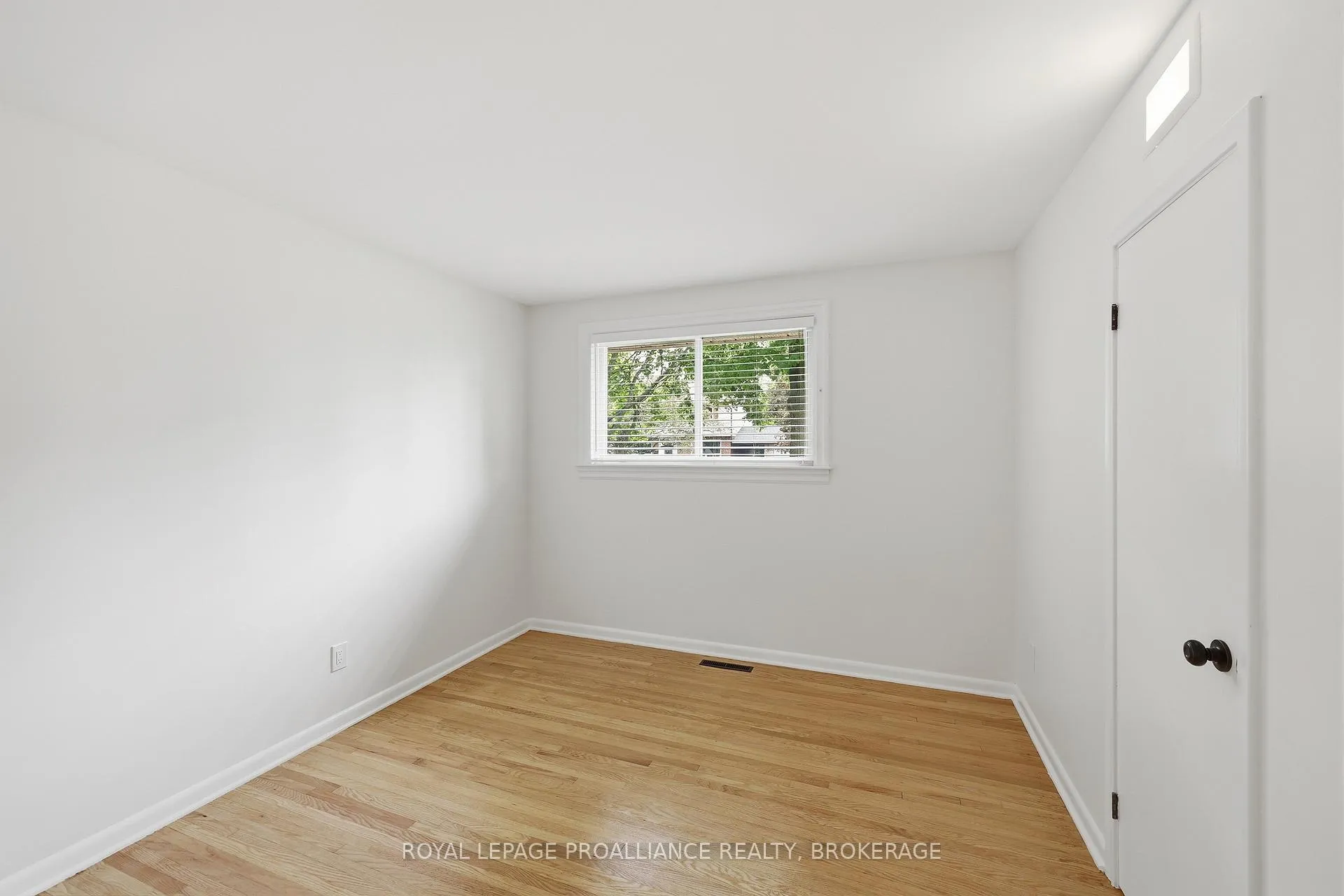Photo 22 of 59 Metcalfe Avenue, Kingston, Central City West — HOMEH