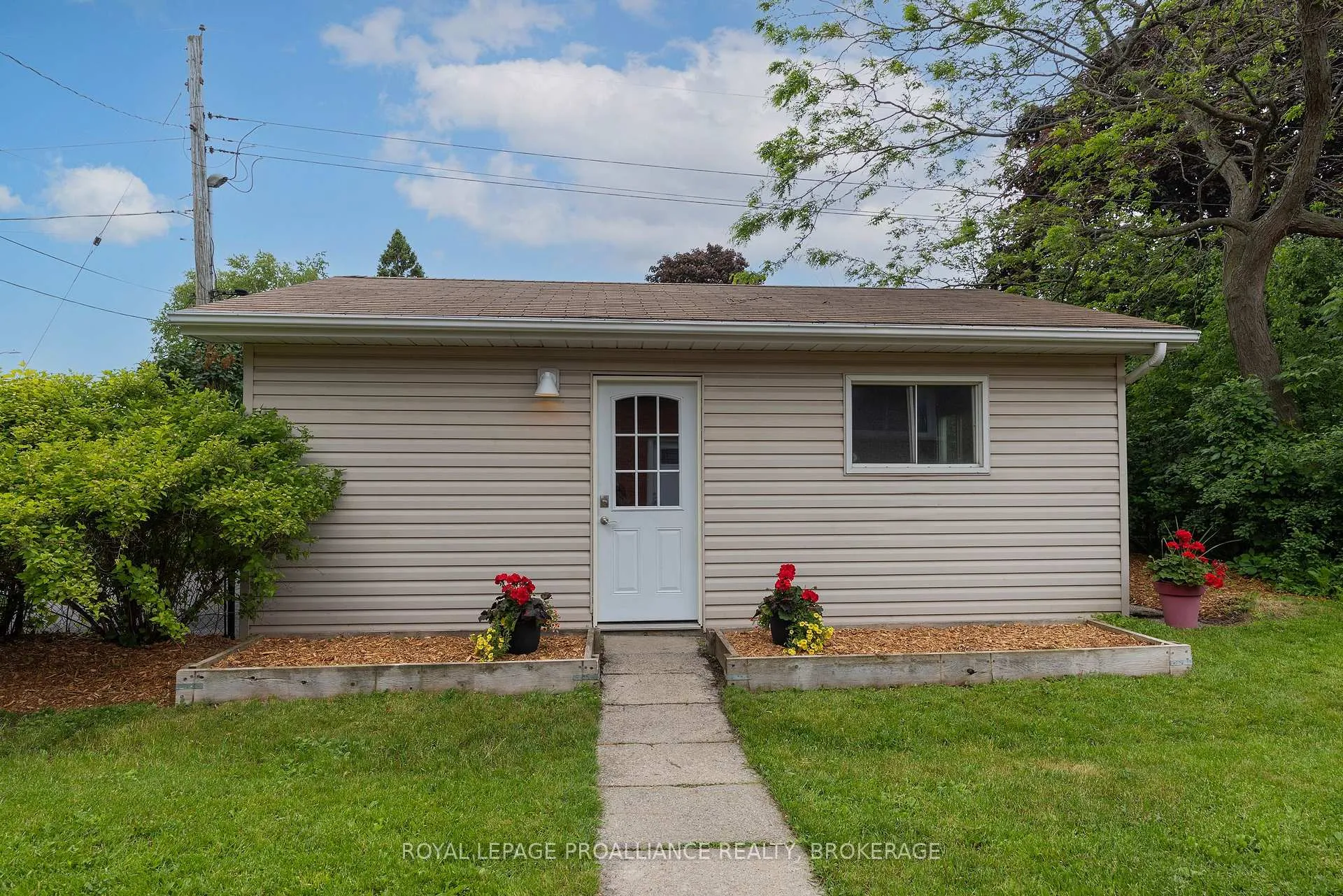 Photo 25 of 59 Metcalfe Avenue, Kingston, Central City West — HOMEH