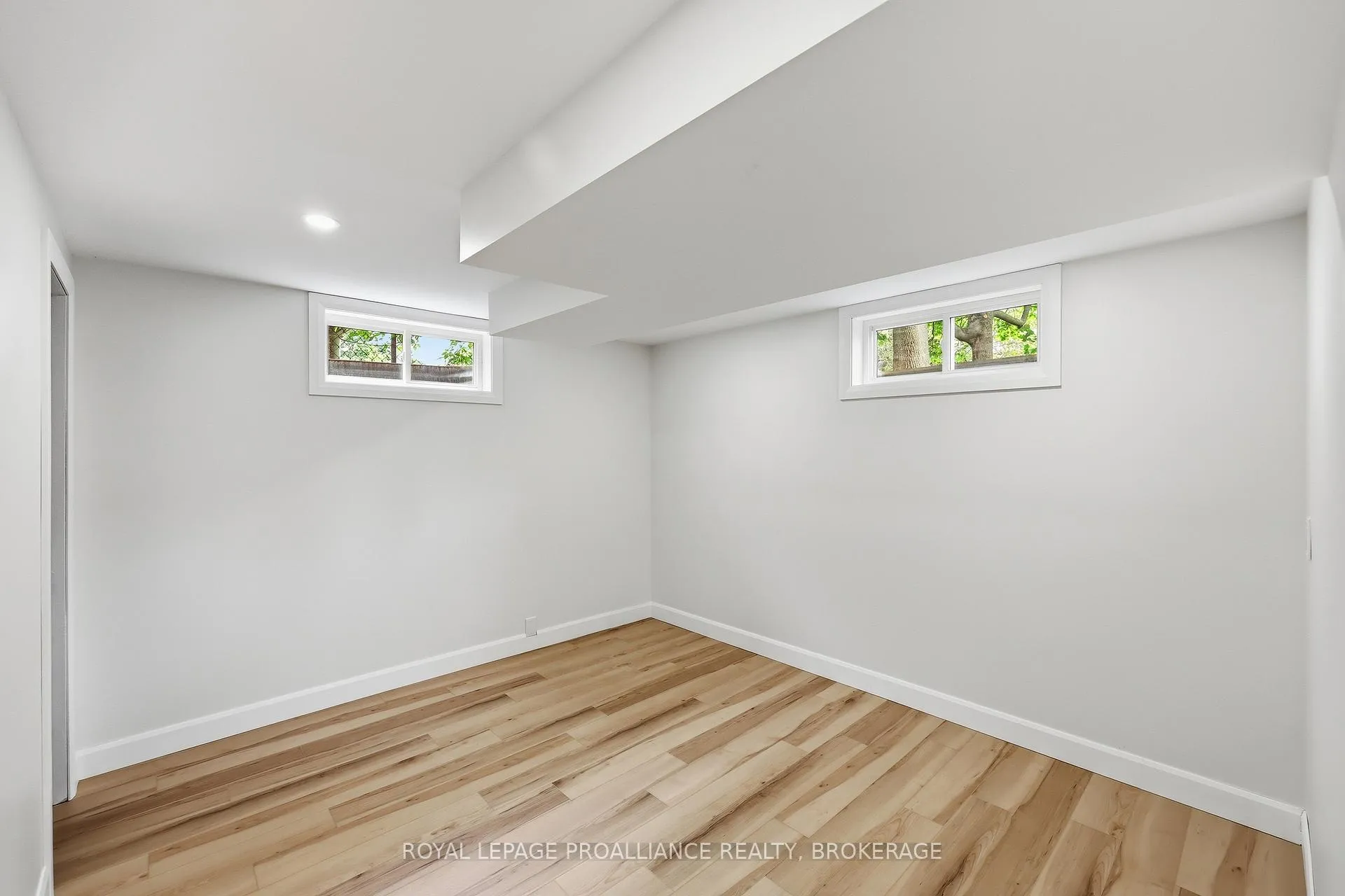Photo 33 of 59 Metcalfe Avenue, Kingston, Central City West — HOMEH