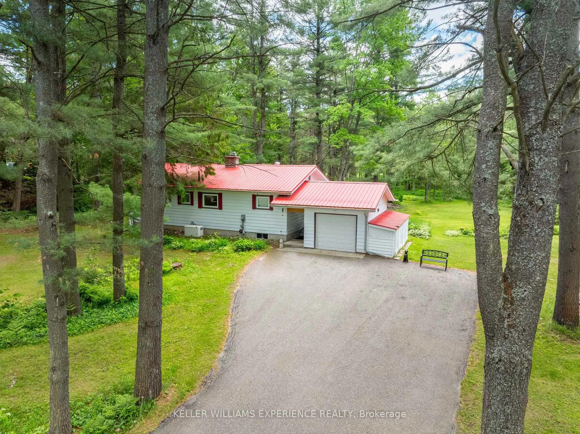Photo 1 of 1060 Kahshe Lake Road, Gravenhurst, Morrison — HOMEH