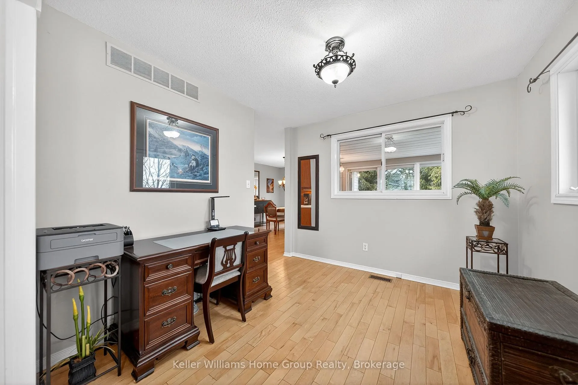Photo 9 of 599 Harvey Street, Centre Wellington, Fergus — HOMEH