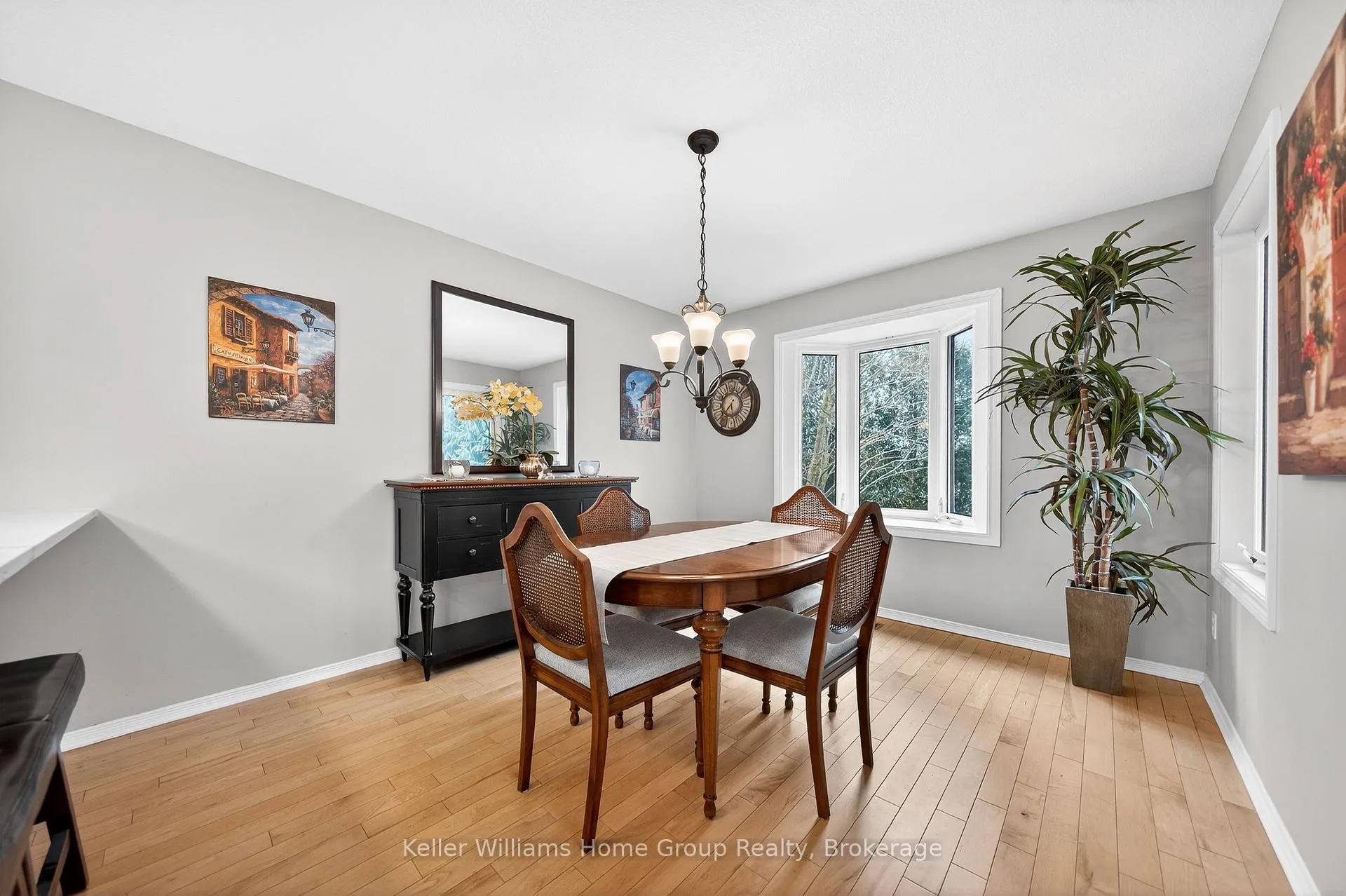 Photo 14 of 599 Harvey Street, Centre Wellington, Fergus — HOMEH