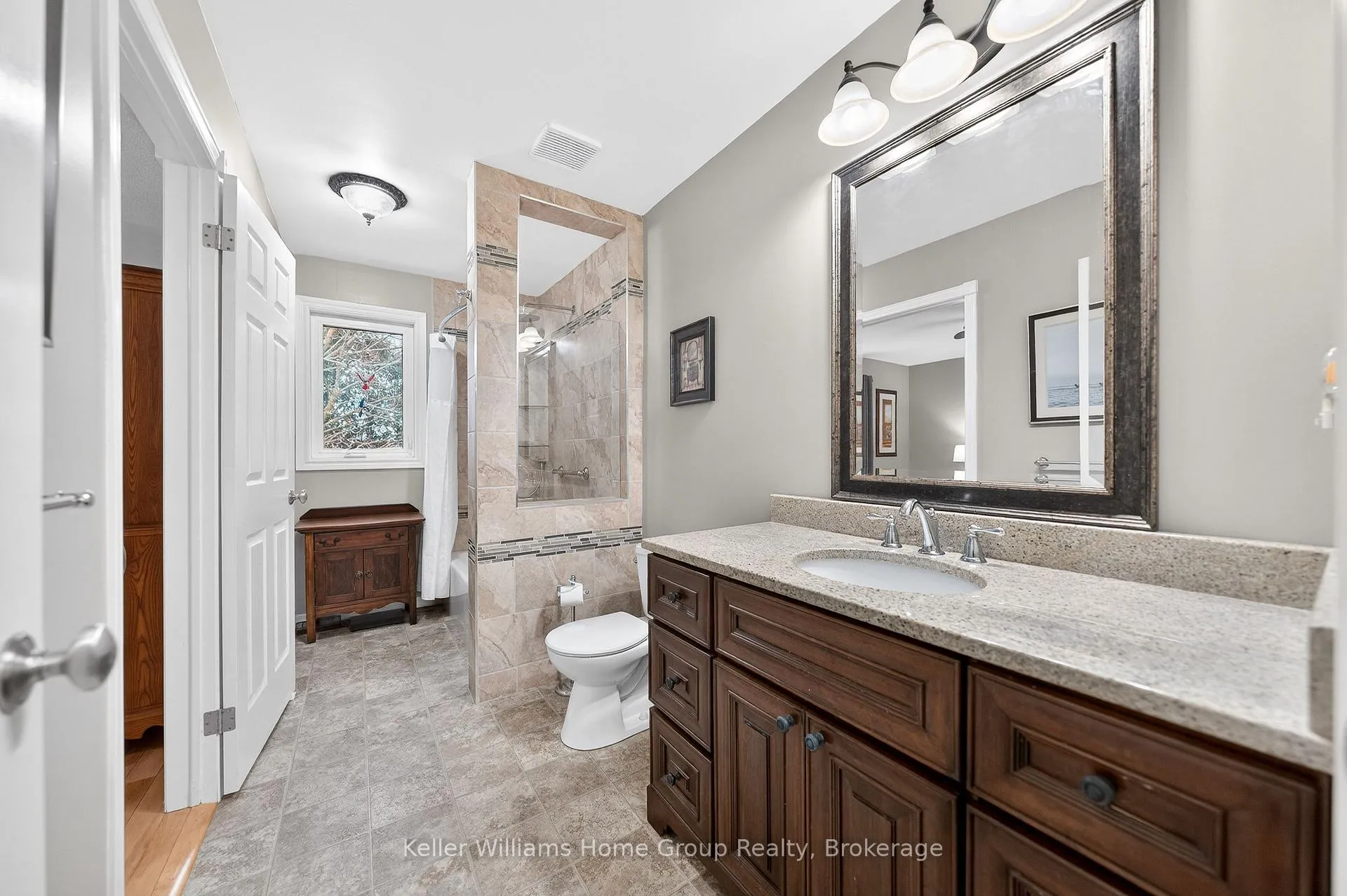 Photo 17 of 599 Harvey Street, Centre Wellington, Fergus — HOMEH