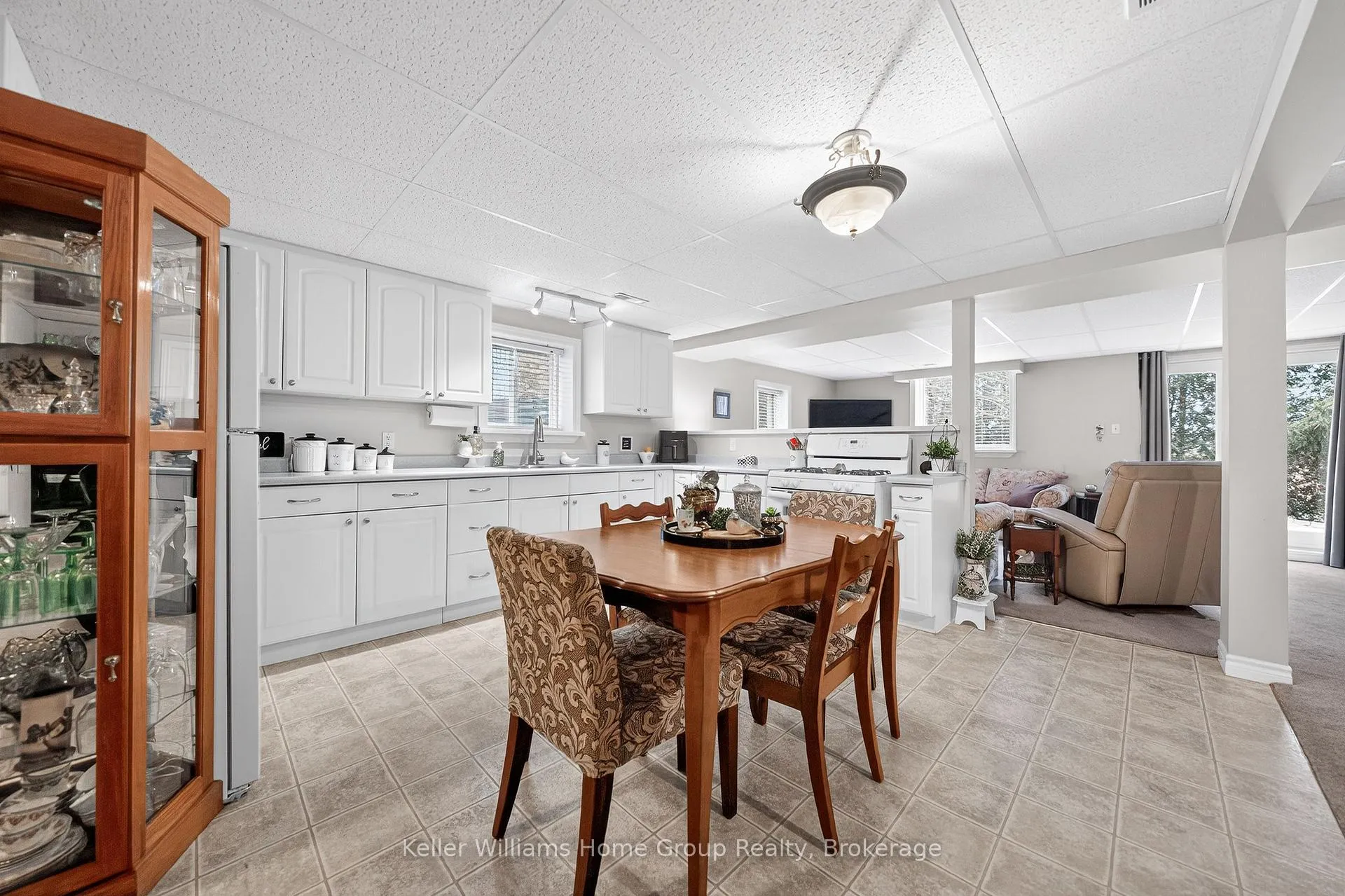 Photo 27 of 599 Harvey Street, Centre Wellington, Fergus — HOMEH