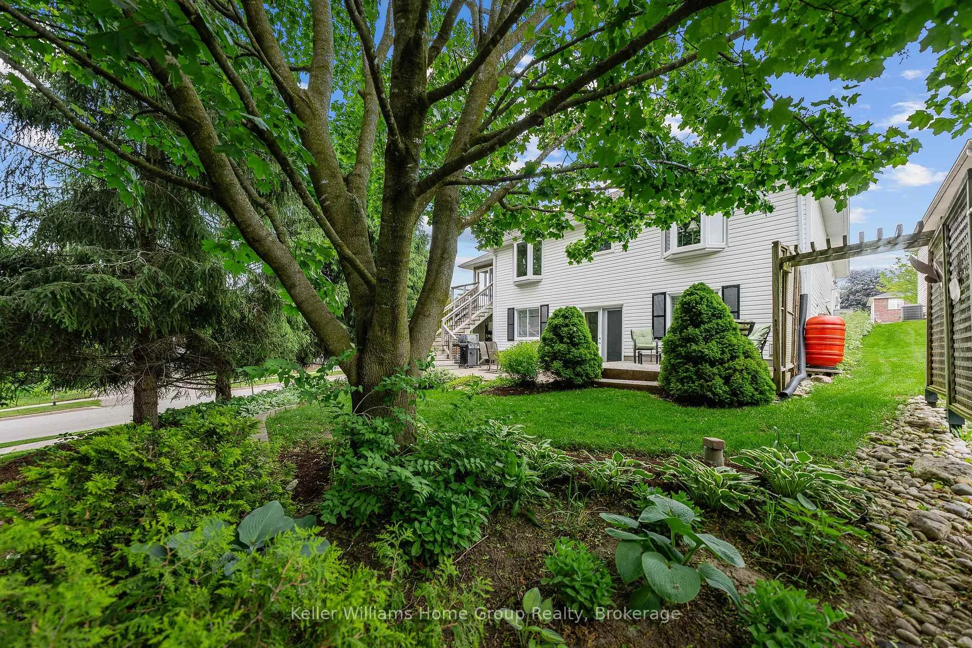 Photo 46 of 599 Harvey Street, Centre Wellington, Fergus — HOMEH