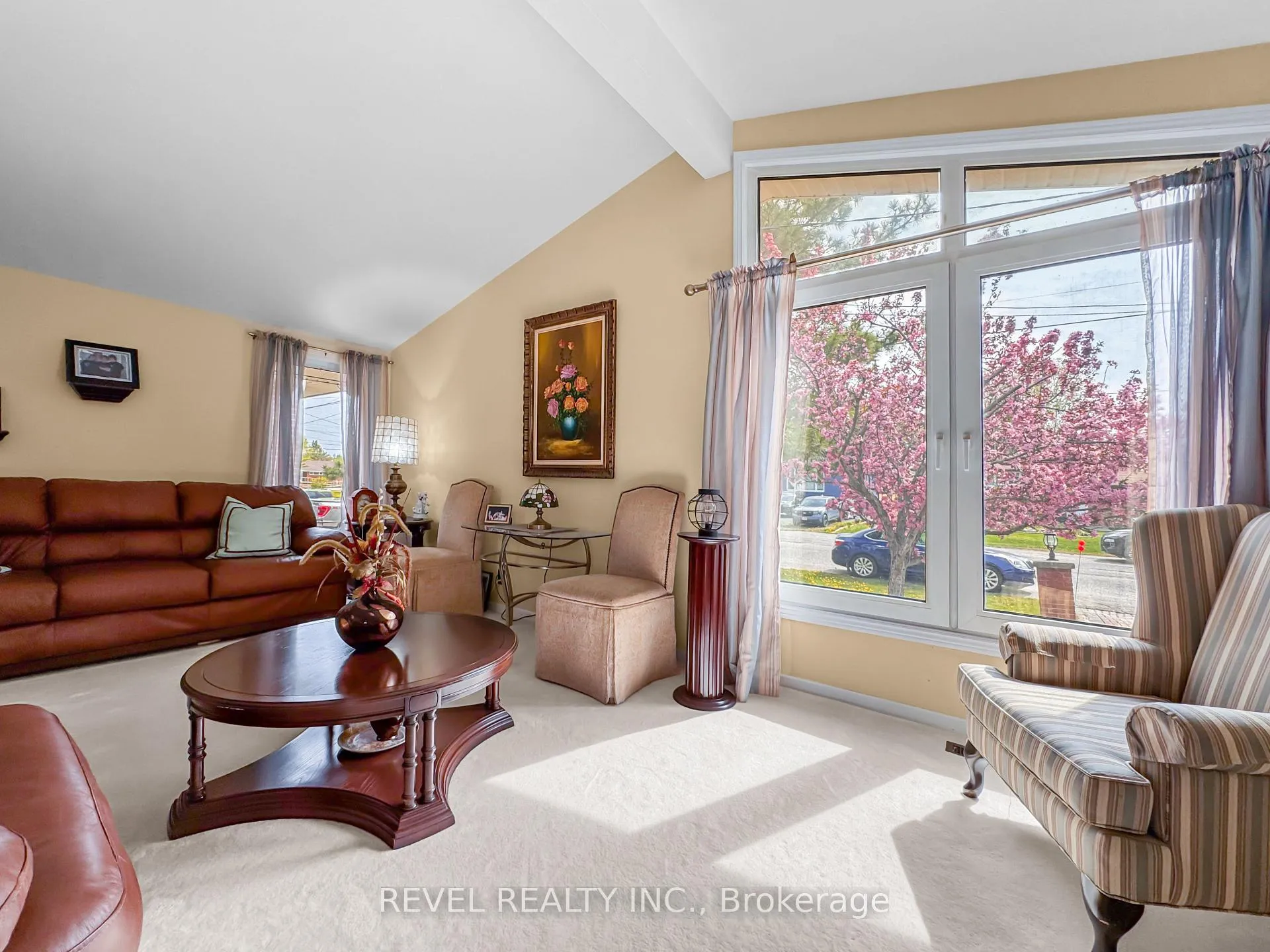 Photo 10 of 541 Murray Street, Timmins, TNE - North — HOMEH