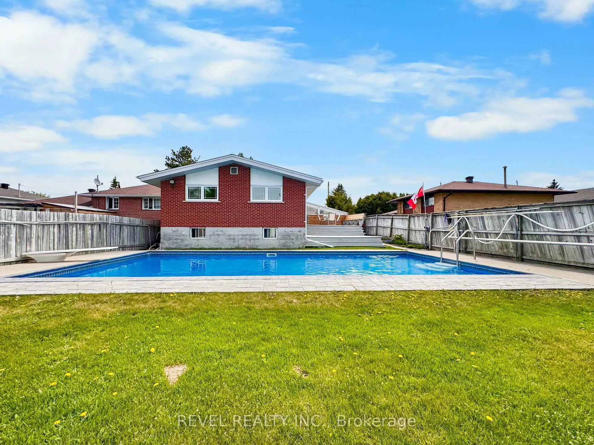 Photo 43 of 541 Murray Street, Timmins, TNE - North — HOMEH