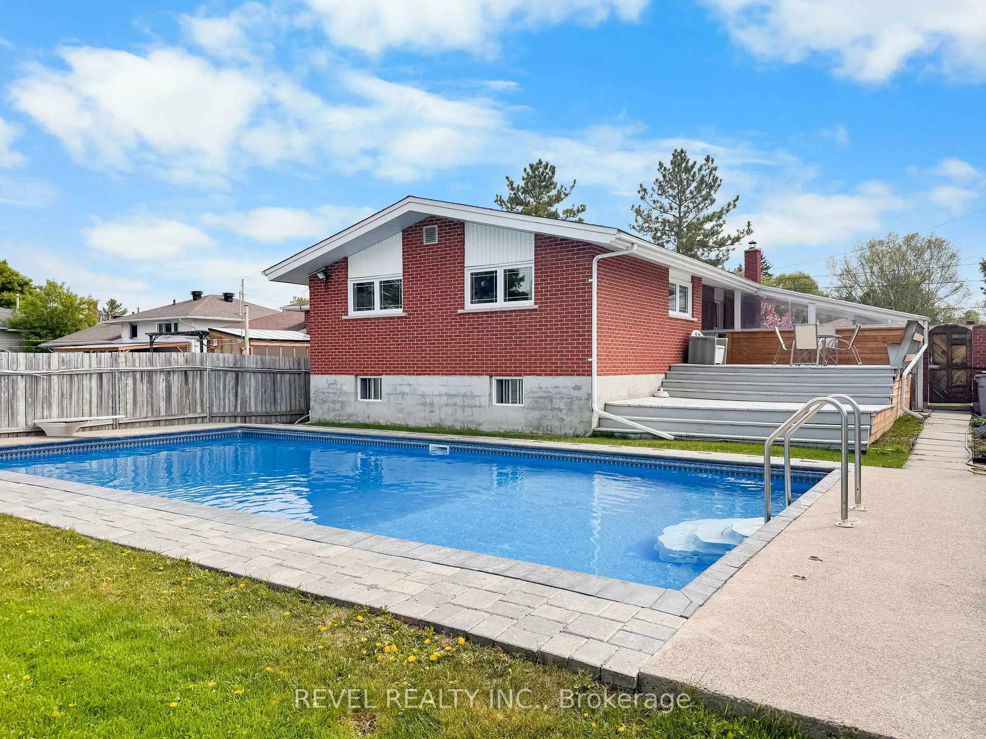 Photo 47 of 541 Murray Street, Timmins, TNE - North — HOMEH