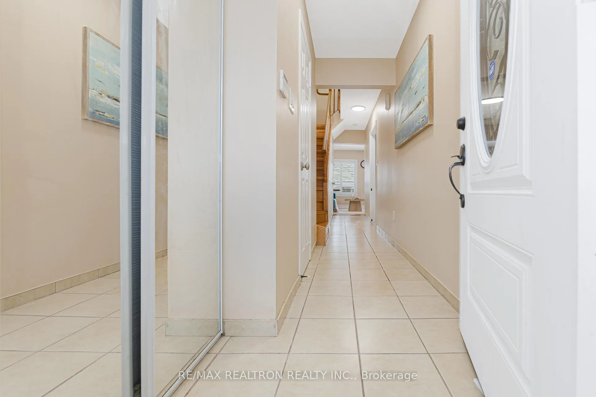 Photo 2 of 141 Laird Drive, Markham, Middlefield — HOMEH