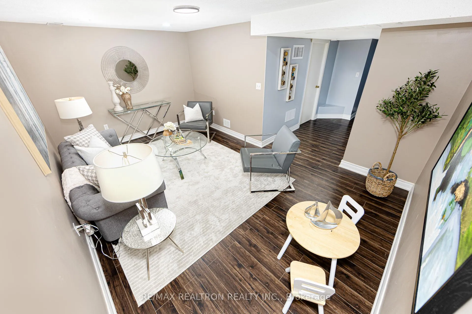 Photo 20 of 141 Laird Drive, Markham, Middlefield — HOMEH