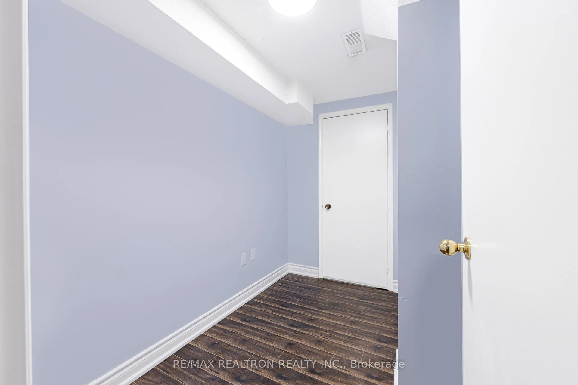 Photo 21 of 141 Laird Drive, Markham, Middlefield — HOMEH