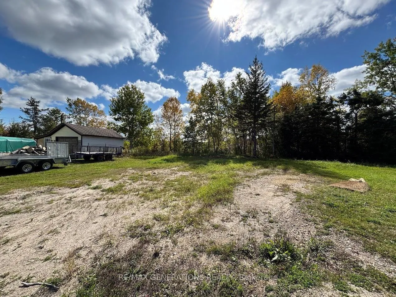 Photo 2 of 5 Kinglet Place, Manitouwadge — HOMEH