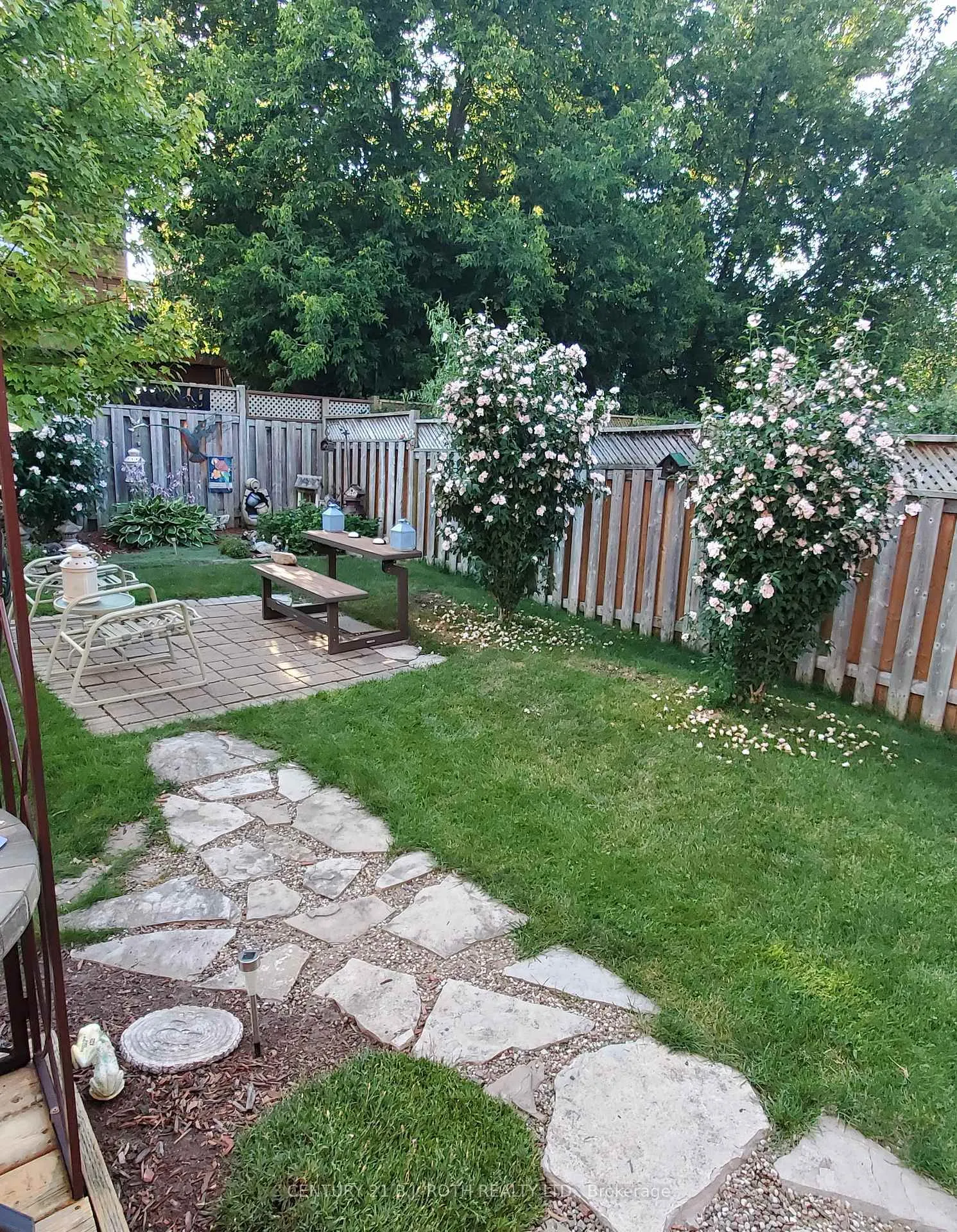 Photo 42 of 62 Loon Avenue, Barrie, Painswick South — HOMEH