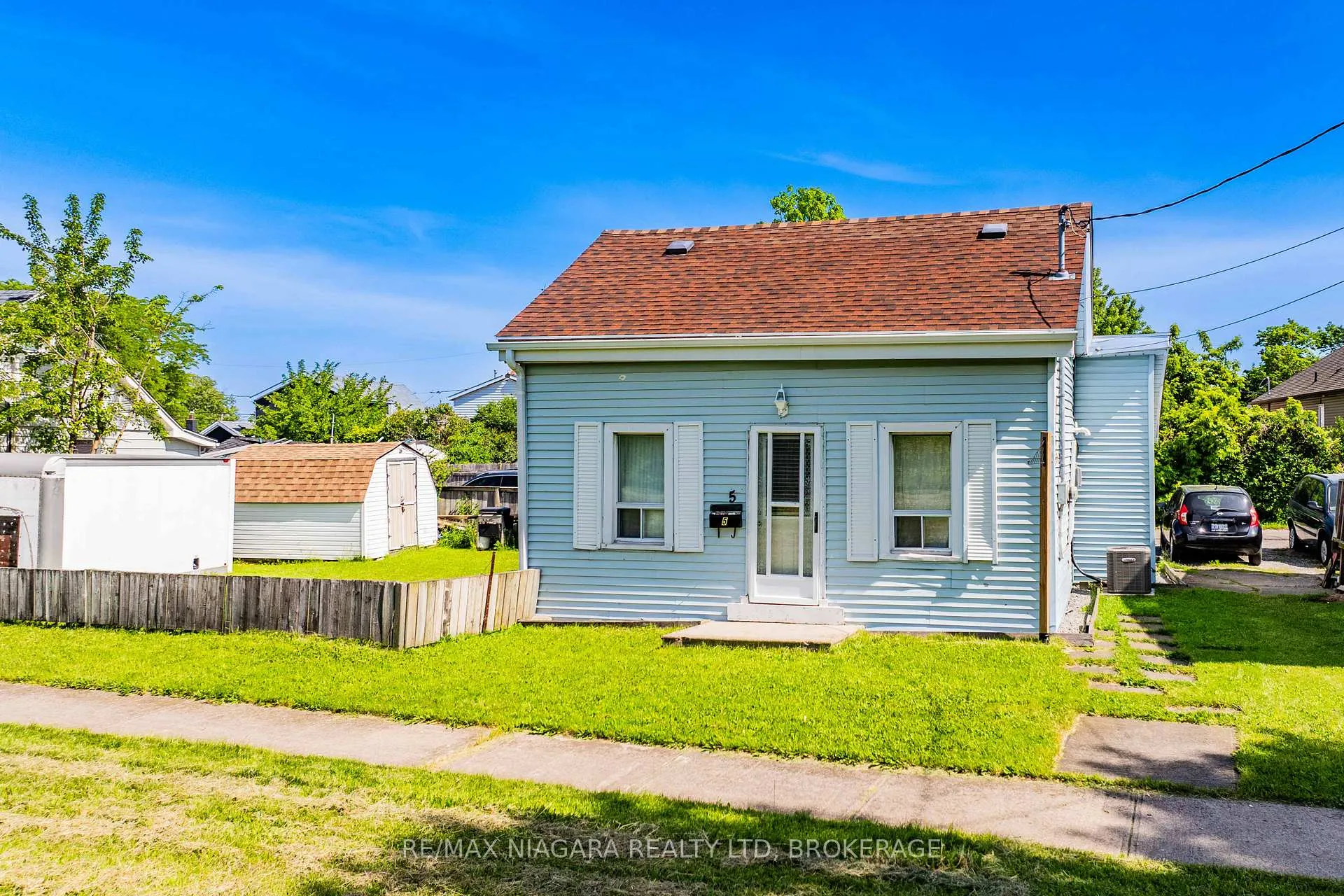 Photo 1 of 5 Birch Street, St. Catharines, Oakdale — HOMEH