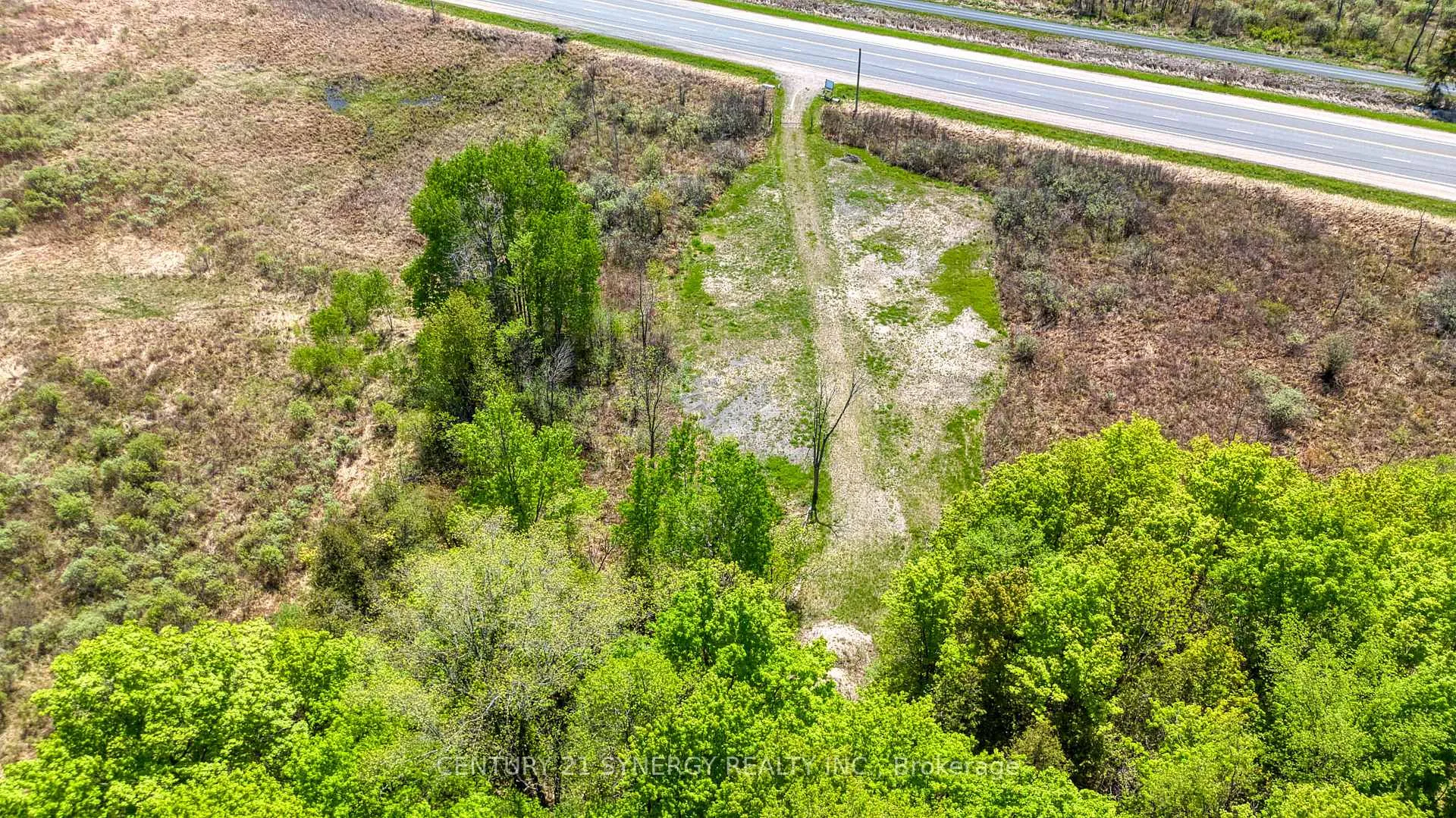 Photo 4 of 19112 Highway 7, Tay Valley, Bathurst/Burgess & Sherbrooke (Bathurst) Twp — HOMEH
