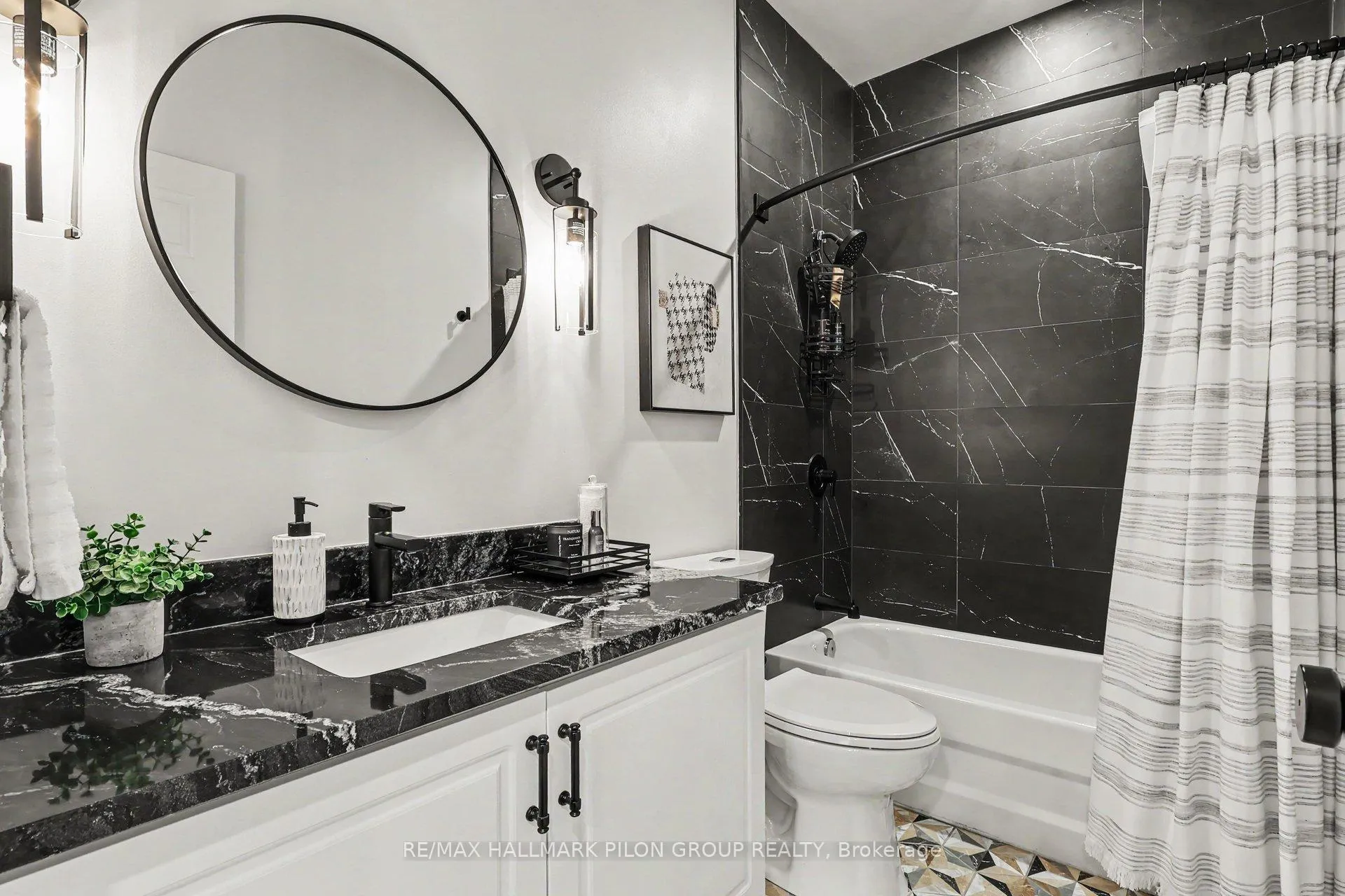 Photo 15 of 1800 Mccallum Drive, Ottawa, Fallingbrook/Gardenway South — HOMEH