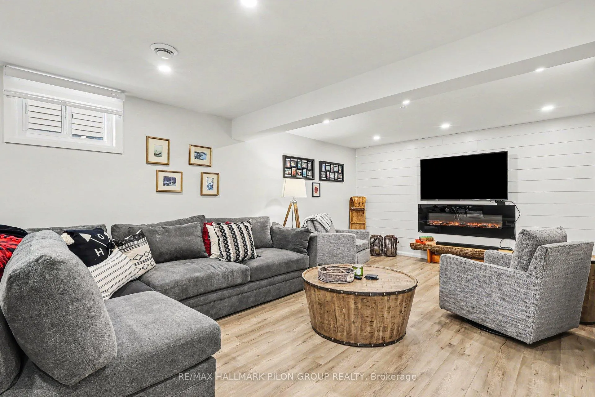 Photo 16 of 1800 Mccallum Drive, Ottawa, Fallingbrook/Gardenway South — HOMEH