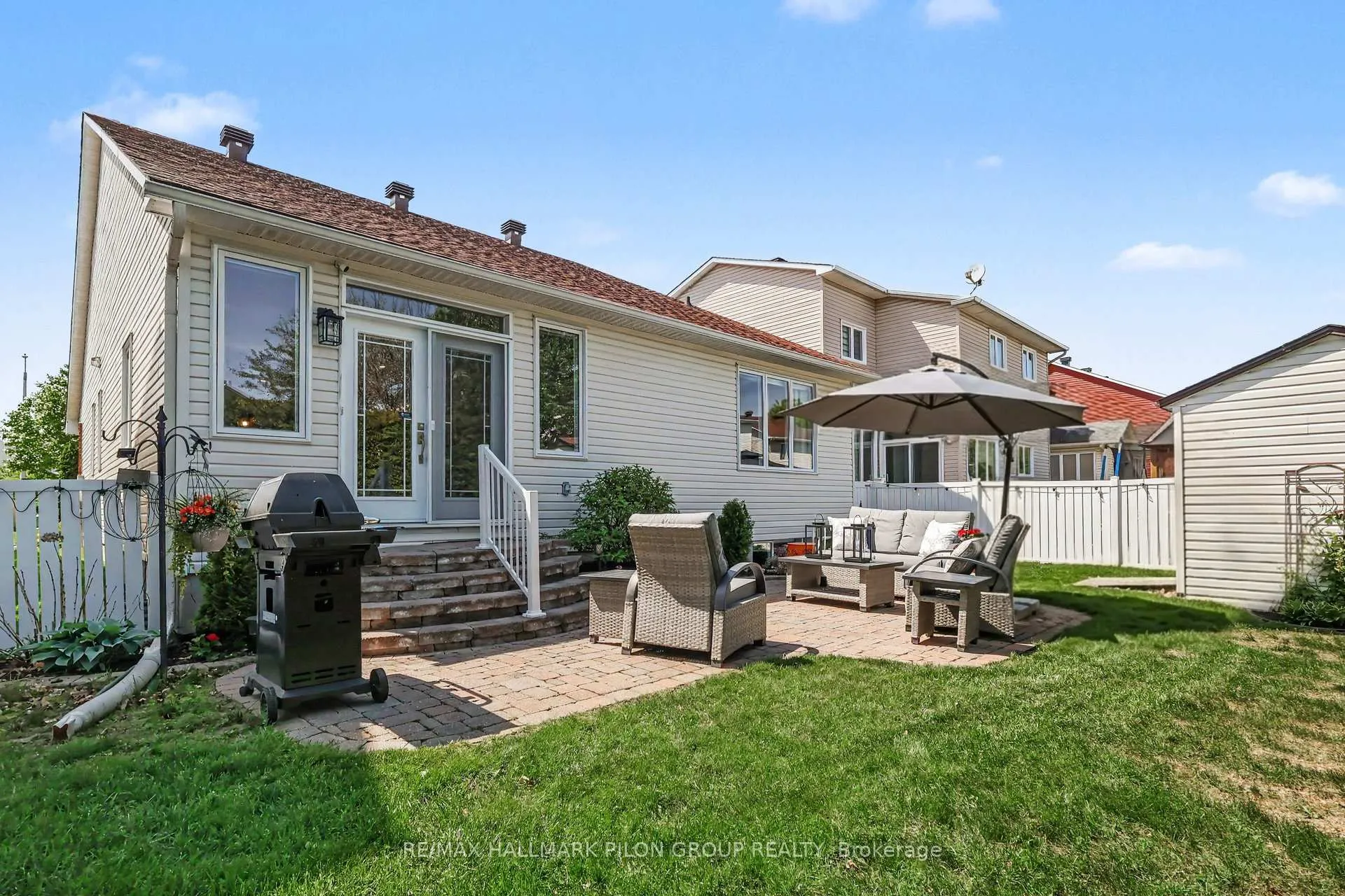 Photo 20 of 1800 Mccallum Drive, Ottawa, Fallingbrook/Gardenway South — HOMEH
