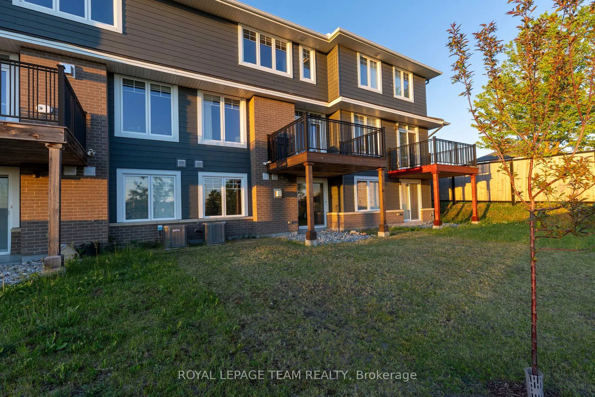 Photo 43 of 86 Escarpment Crescent, Ottawa, Kanata - Kanata Lakes/Heritage Hills — HOMEH