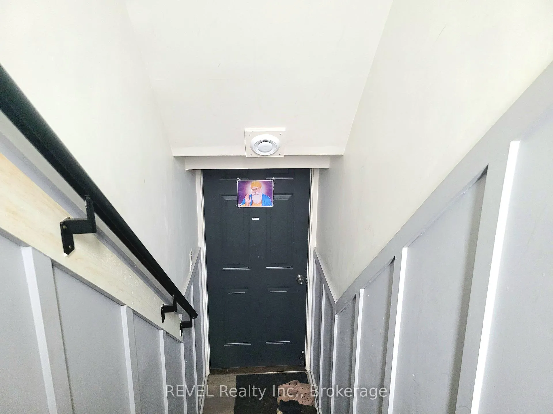Photo 1 of 5675 Peer Street, Niagara Falls, Dorchester — HOMEH